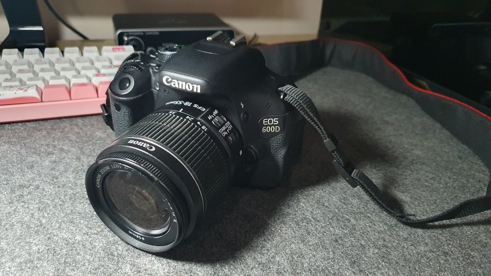 Фотоаппарат Canon 600d