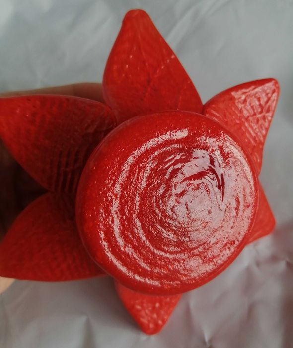 Suport lumanare in forma de floare din sticla pictata rosu portocaliu