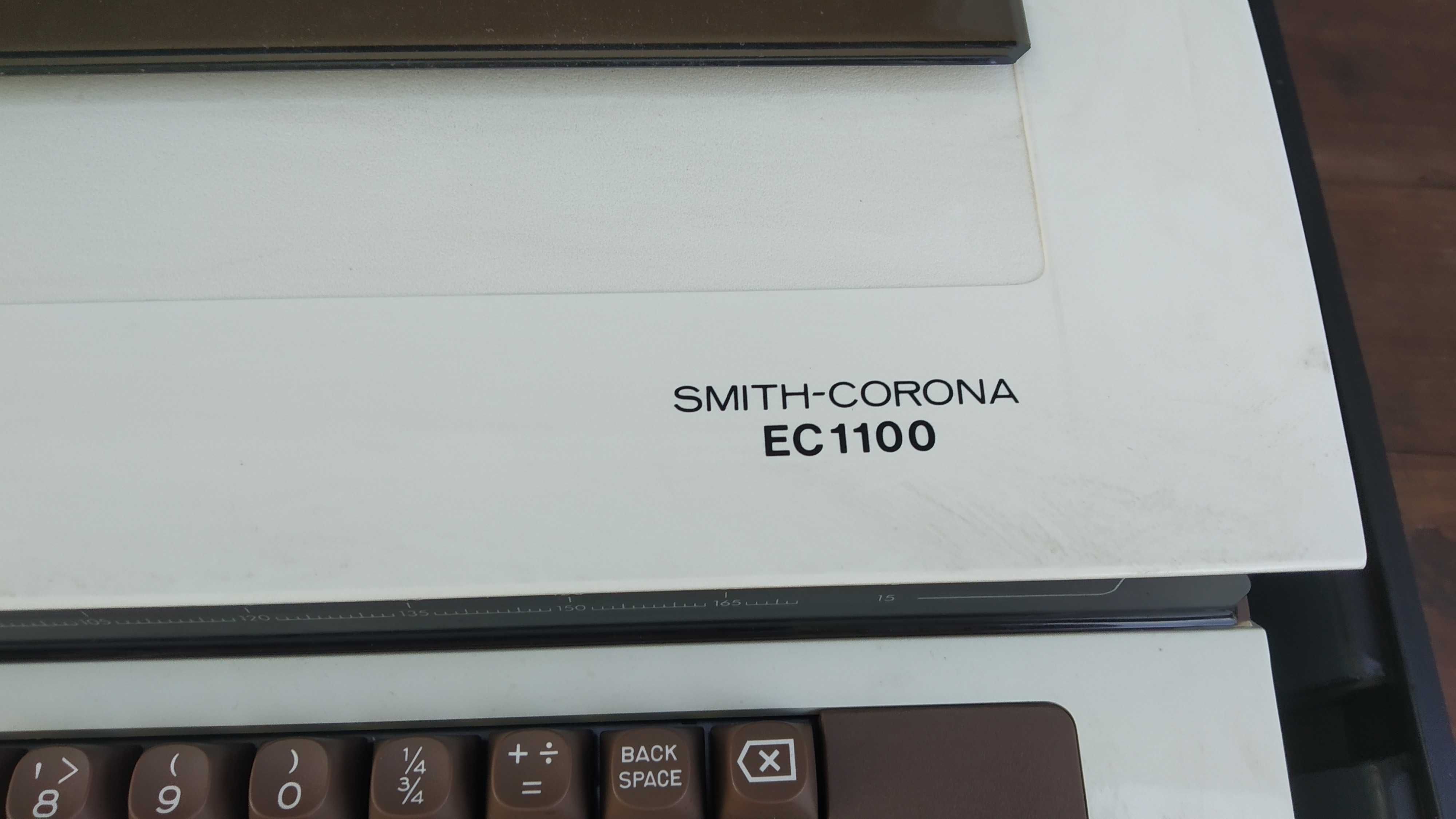 Ретро Японска електрическа пишеща машина Smith Corona EC 1100