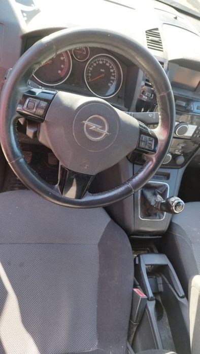 Опел зафира б 1.8 140к.с на части