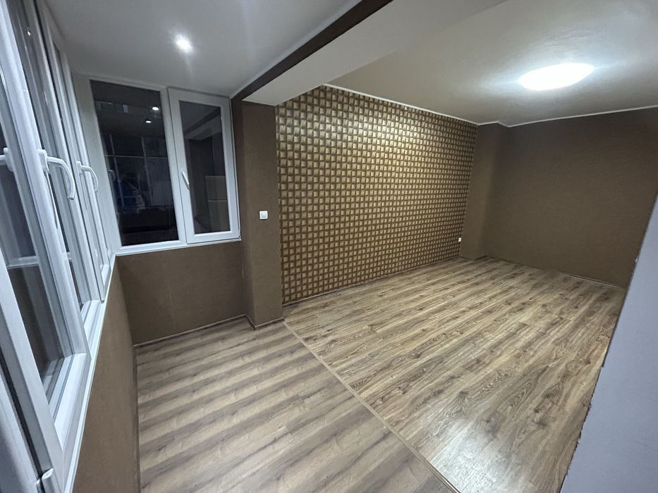 Тристаен апартамент-Пазарджик