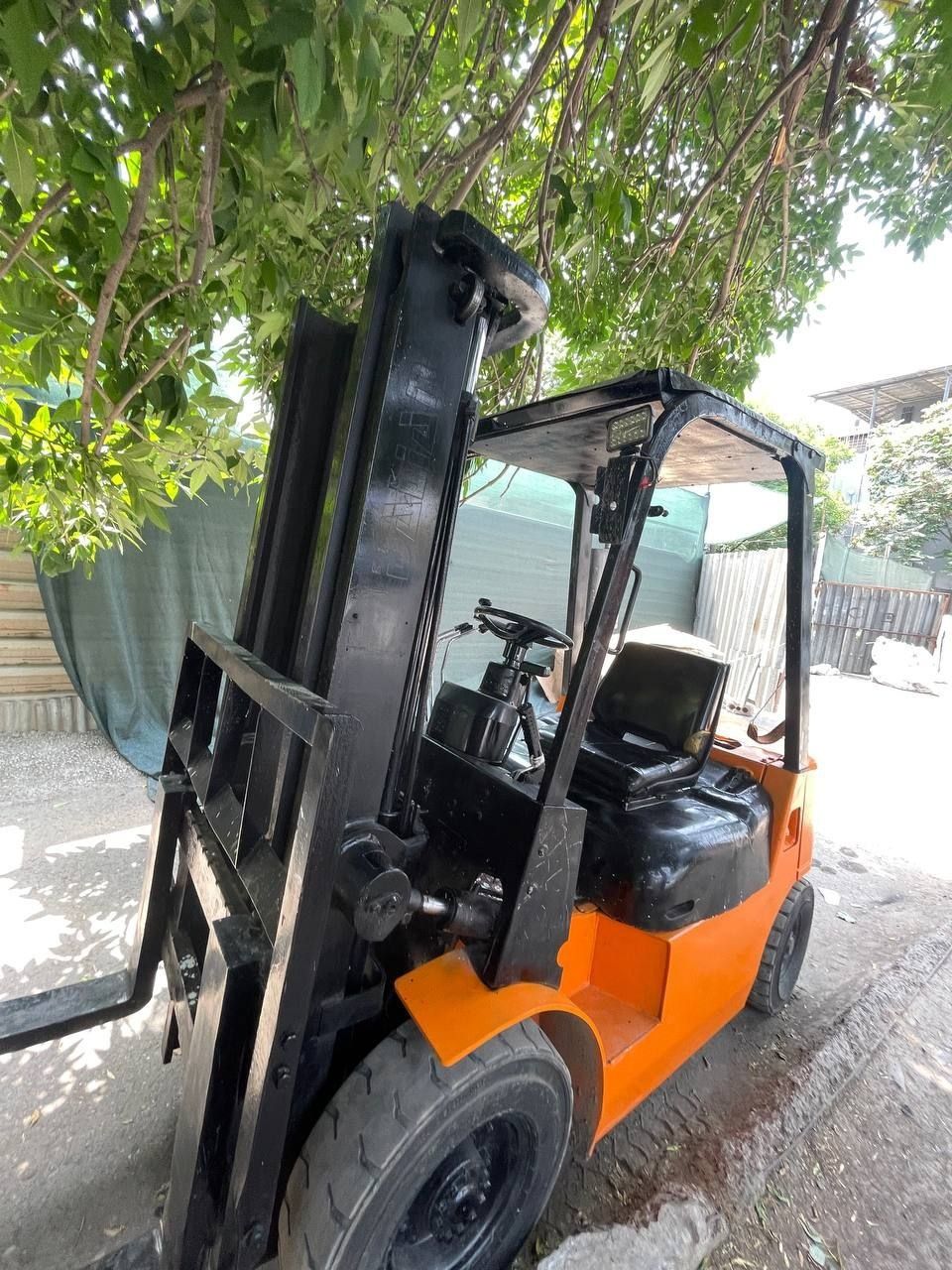 Авто кара 2000 йил 2 тонналик 3200$