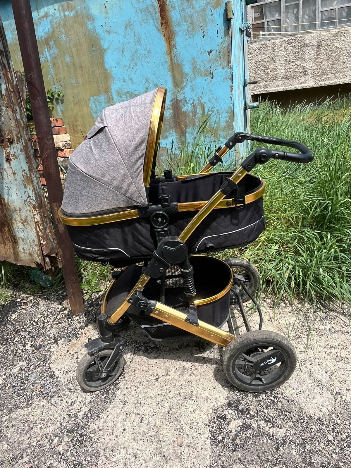 Каляска хорошего состояние