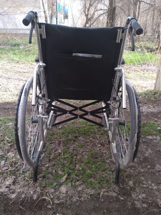 Коляска инвалидная новая