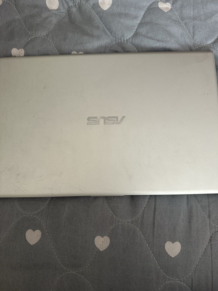 Срочно продам ноутбук Asus
