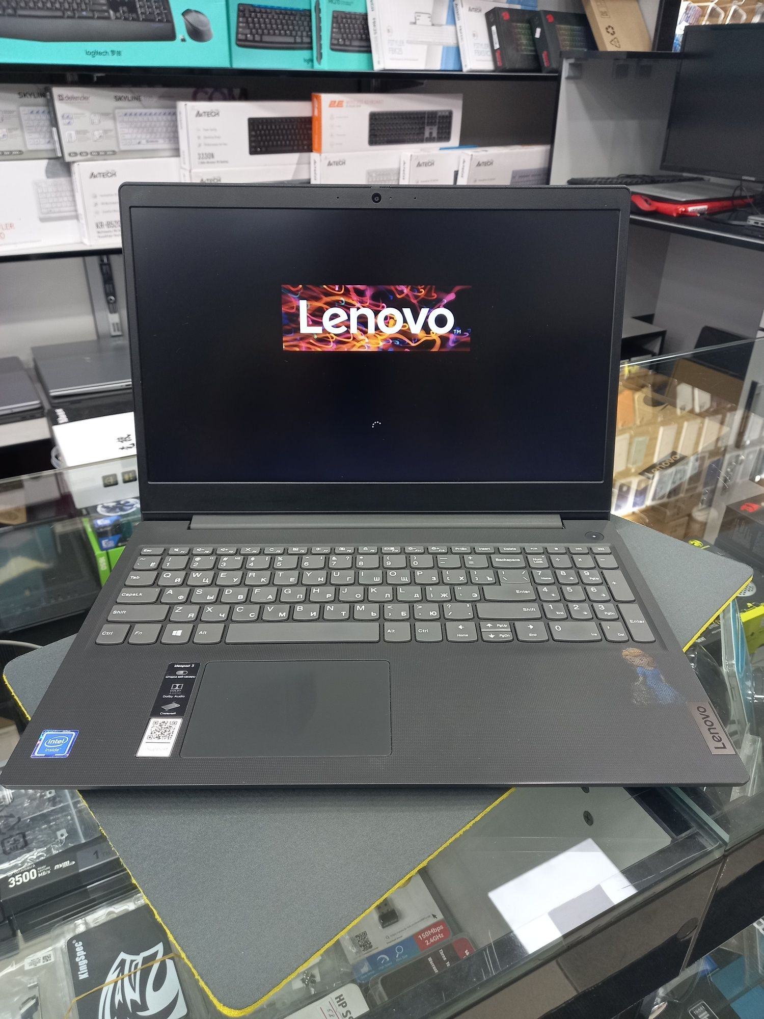 Notebook Lenovo celeron N4020