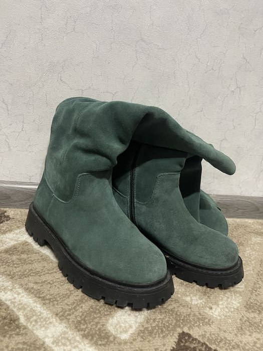 Замшовые сапоги
