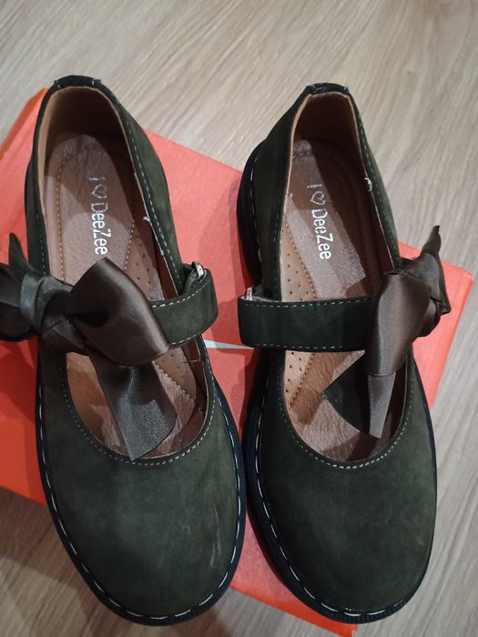 Обувки за момиче