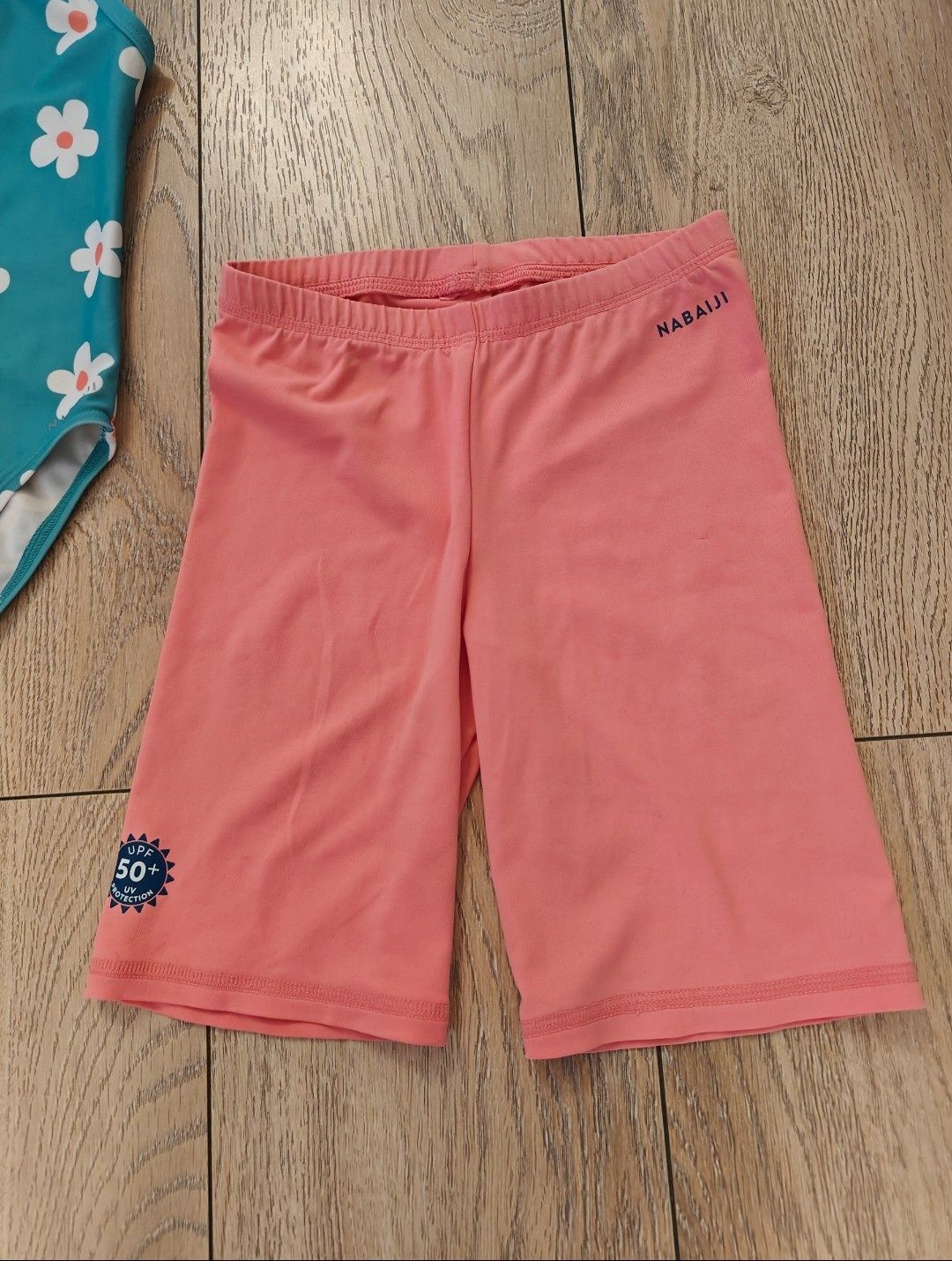 Costum de baie și sort anti-UV Decathlon 3-4 ani