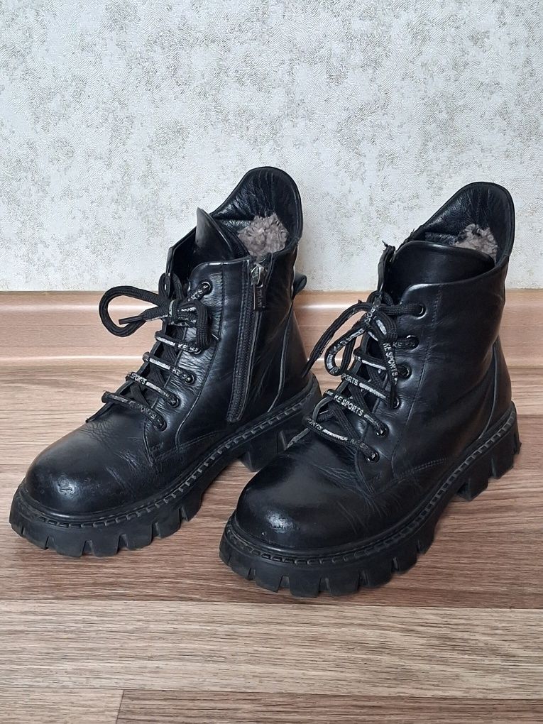 Продам зимние ботинки Tiflani на девочку