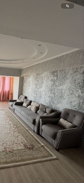 Диван раскладной и 2 кресла