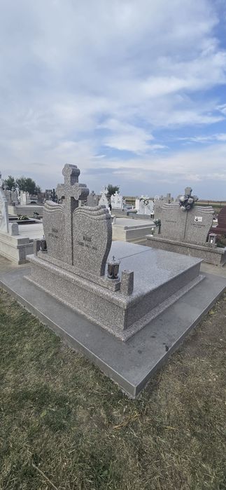 MONUMENTE CRUCI Granit marmură mozaic