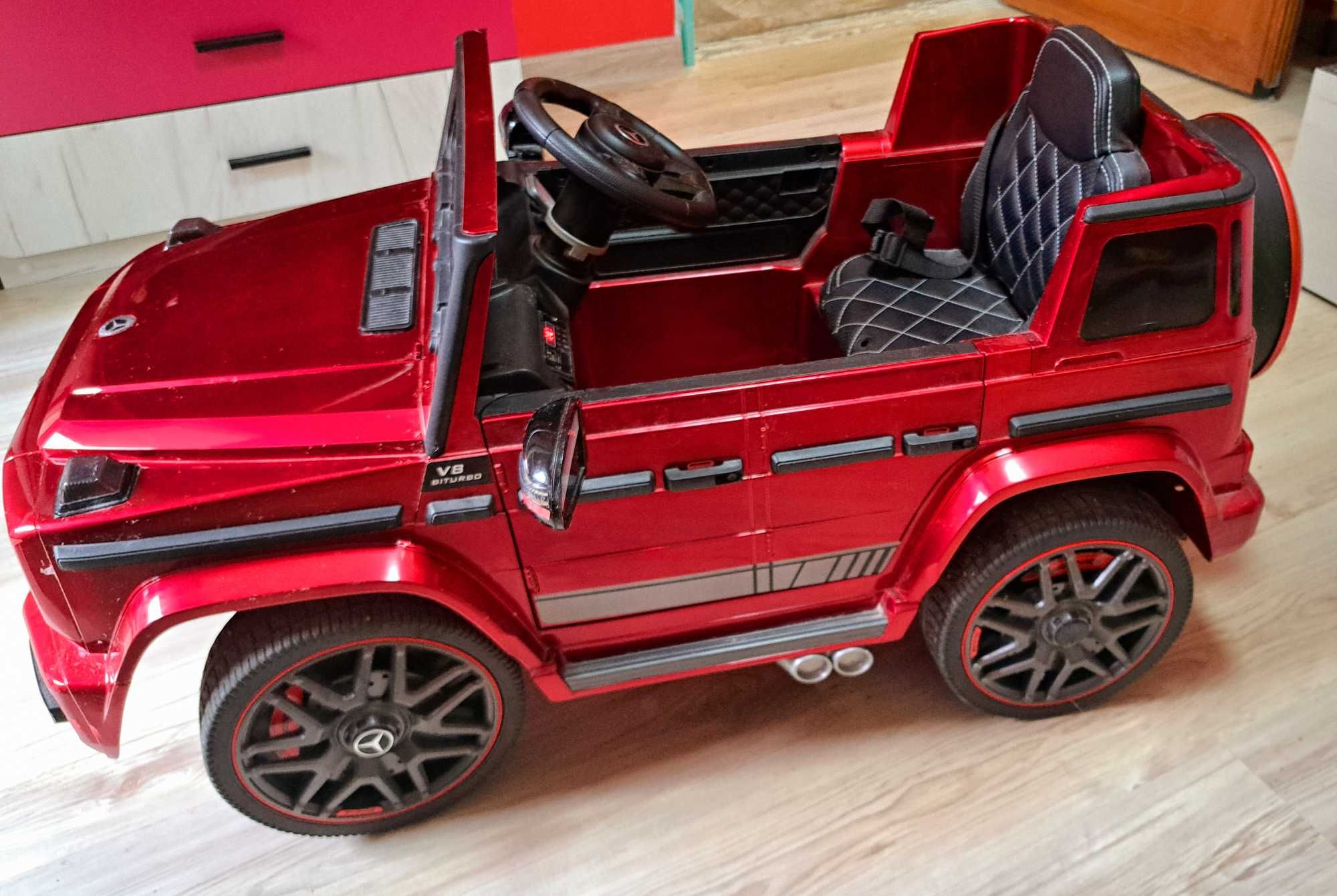 Акумулаторен джип Moni - Mercedes G63, червен мат