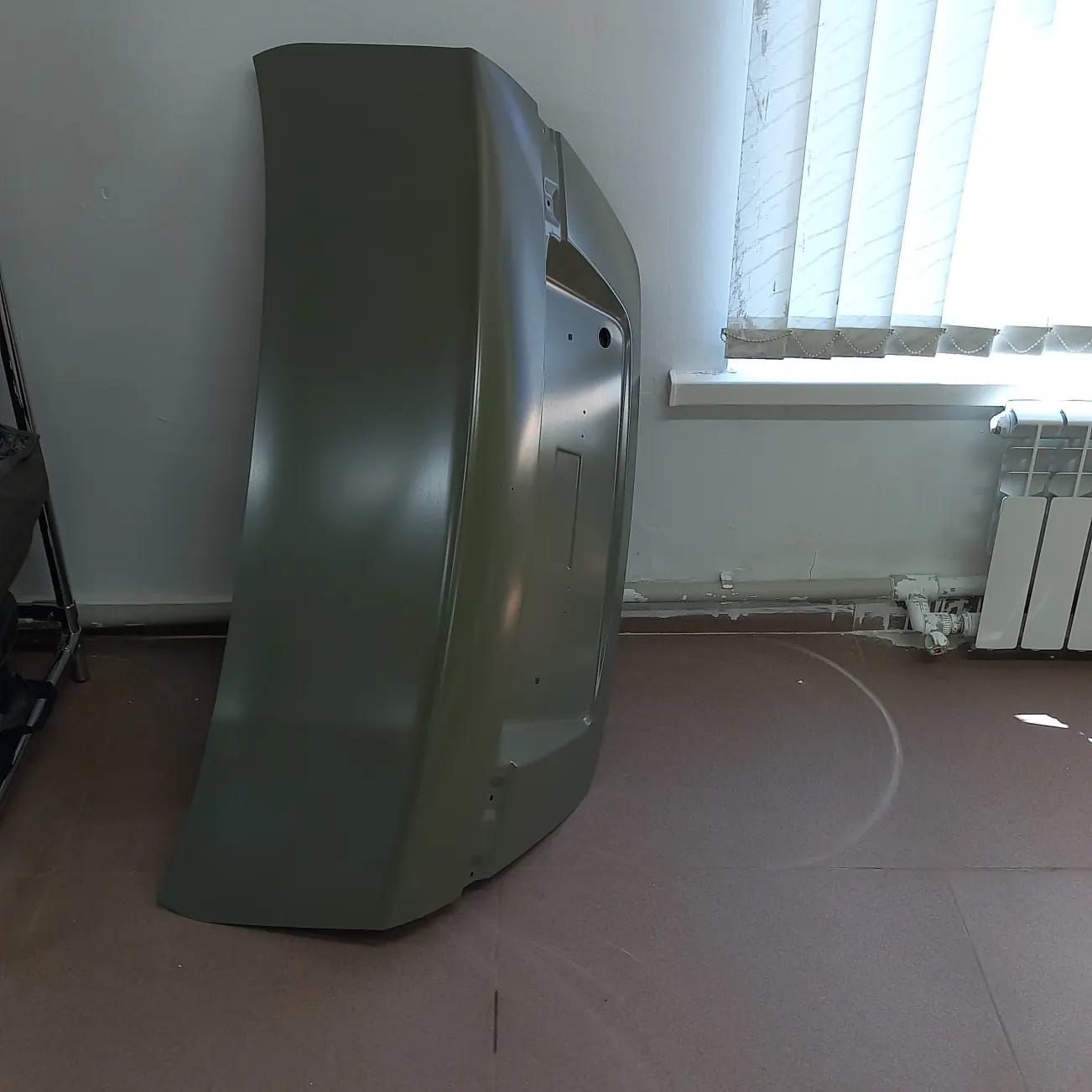 Продам крыло, задний багаж