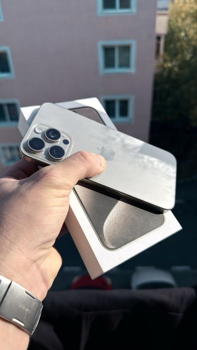 V/schimb iPhone 15 pro max