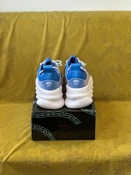 Versace Chain Reaction / 40, 41