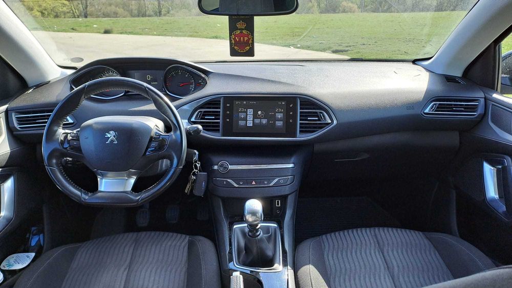 Vând Peugeot 308 1.6 BlueHDI . An 2015 EURO 6