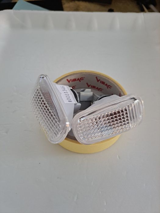 Мигач бял или жълт калник  за Honda CRV 2 Civic 7 Jazz