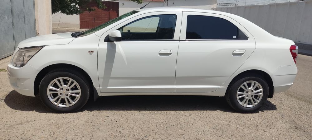 Продаётся Шевроле кобальт. В хорошем состоянии. С первых рук. С салона