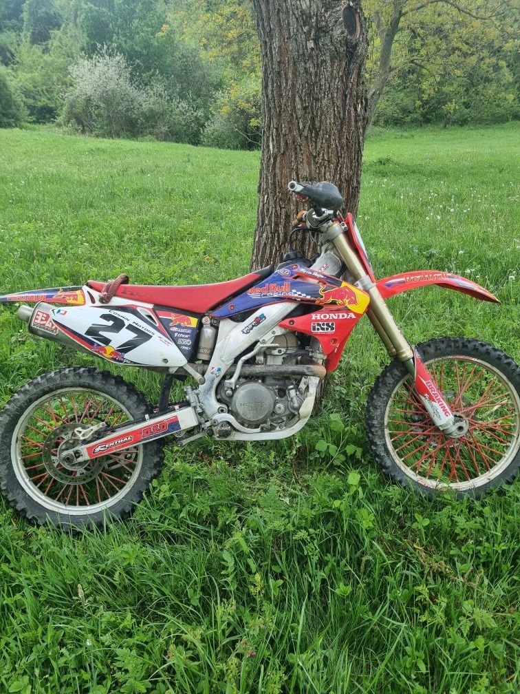 Vând sau schimb cross Honda crf450r