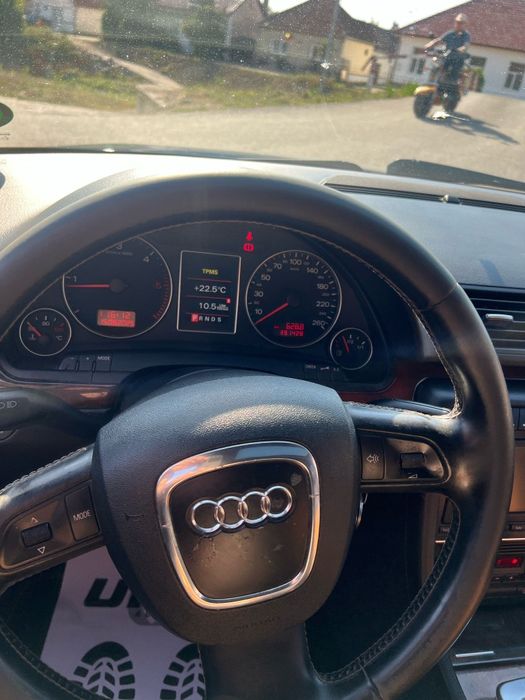 Vind Audi a4 3.0