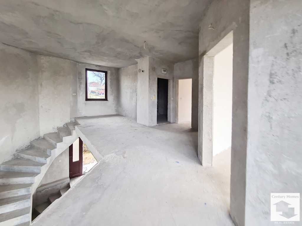Продава се Къща в с. Велчево, Област Велико Търново - 260 кв.м за 848 €/кв.м - Снимка #10