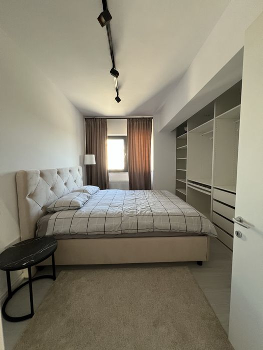 Închiriere apartament cu 2 camere decomandat, 67 mp