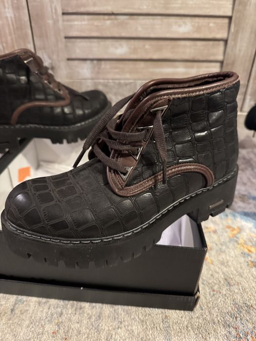 Vand ghete de piele noi marime 38