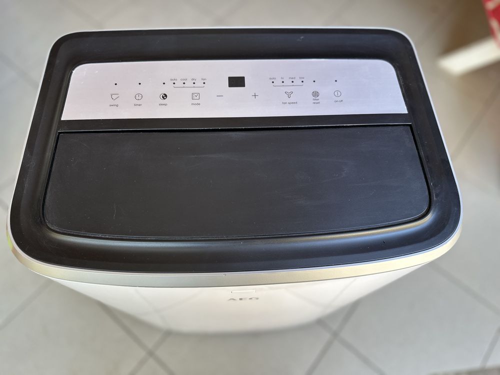 Мобилен климатик AEG ChillFlex Pro AXP34U338CW, 12000 BTU, LED дисплей