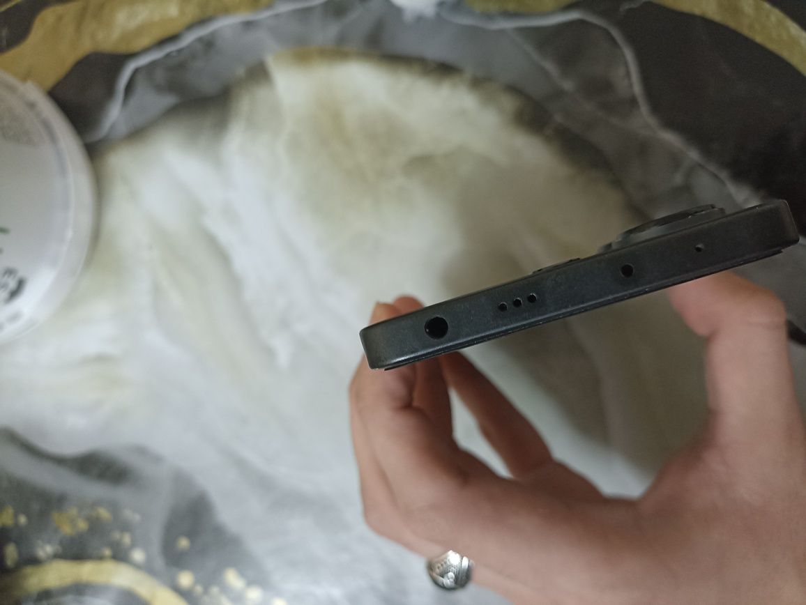 Redmi note 13 256/8