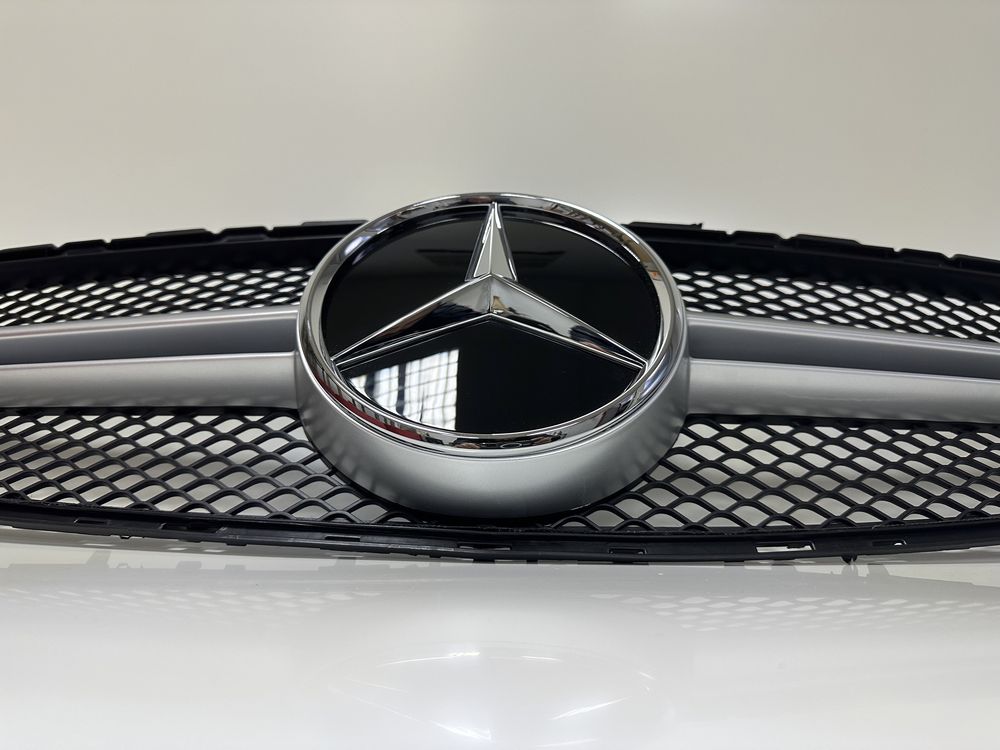 Решетка за Mercedes C Class W205 AMG