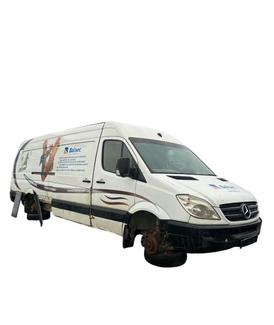 Bandou inferior usa fata dreapta Mercedes-Benz Sprinter a 2-a generat