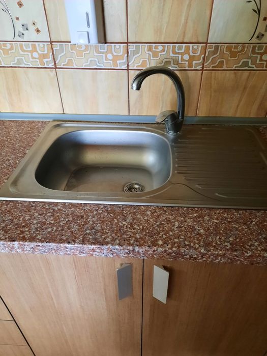 Chiuvetă de bucătărie inox cu baterie