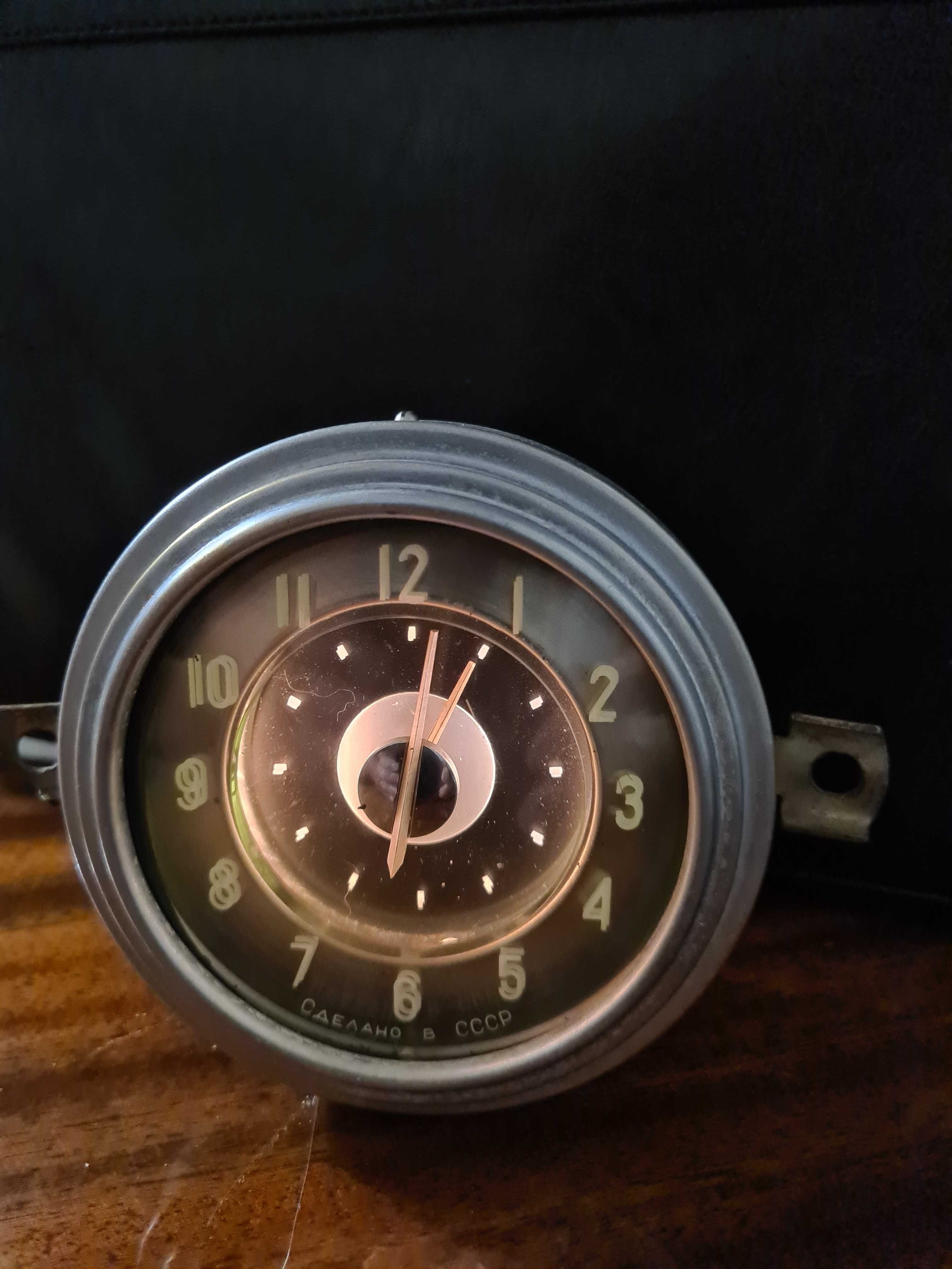 Часы ГАЗ-21 Волга