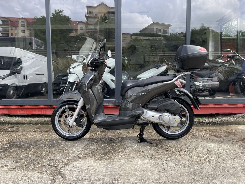 Scuter Aprilia Scarabeo 125 cc