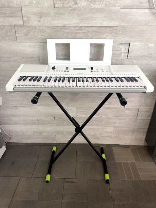 Orga profesionista Yamaha EZ-300