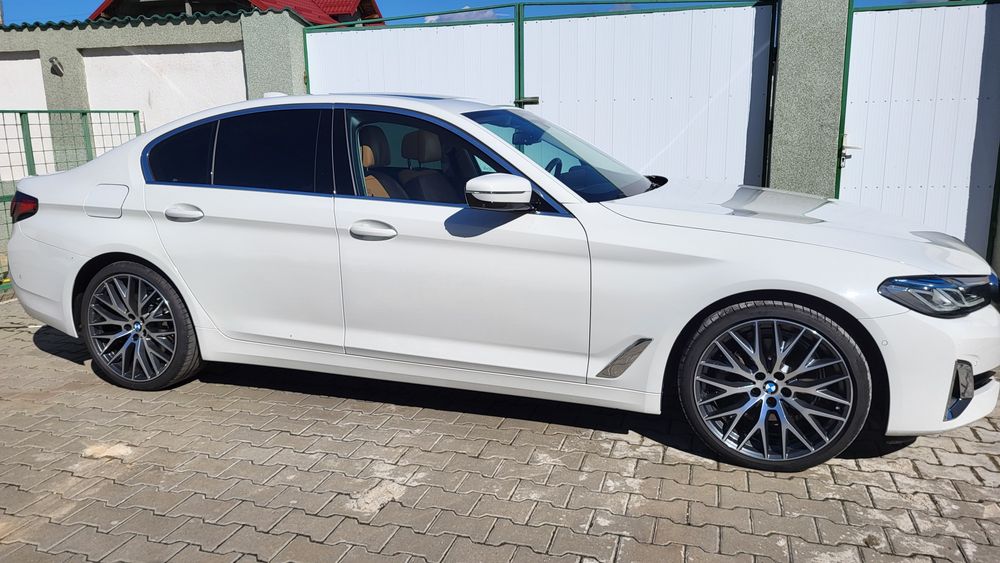 BMW seria 5 d Mild Hybrid Luxury Line