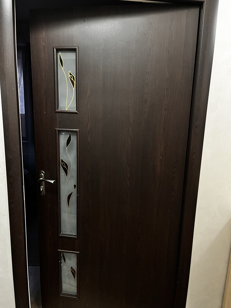 Срочно продается 5 дверей