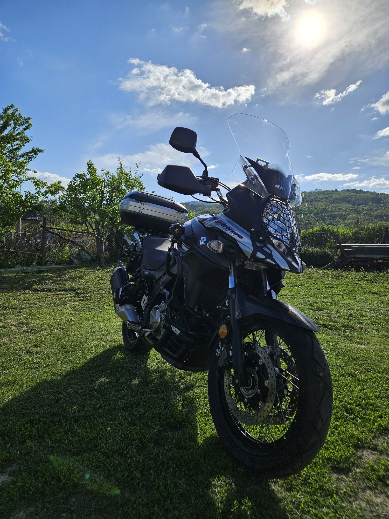 Suzuki V-strom 650