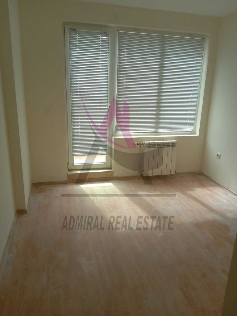 Продава се Тристаен апартамент в Варна, Възраждане 2 - 90 кв.м за 1667 €/кв.м - Снимка #3