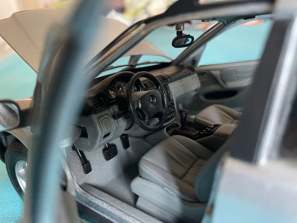 Mercedes-Benz ML 320- 1:18 - Maisto