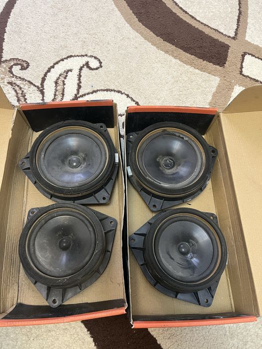 Продам колонки Тайотовские