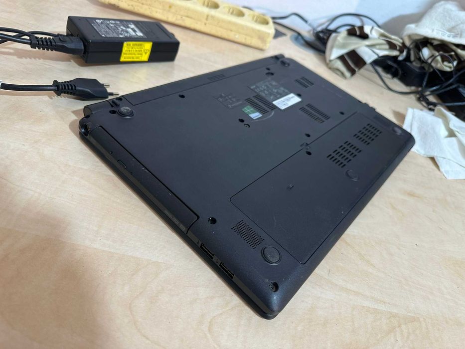 laptop acer aspire e1-570g inte core i3 gen 3 8gb ram SSD Samsung 250g