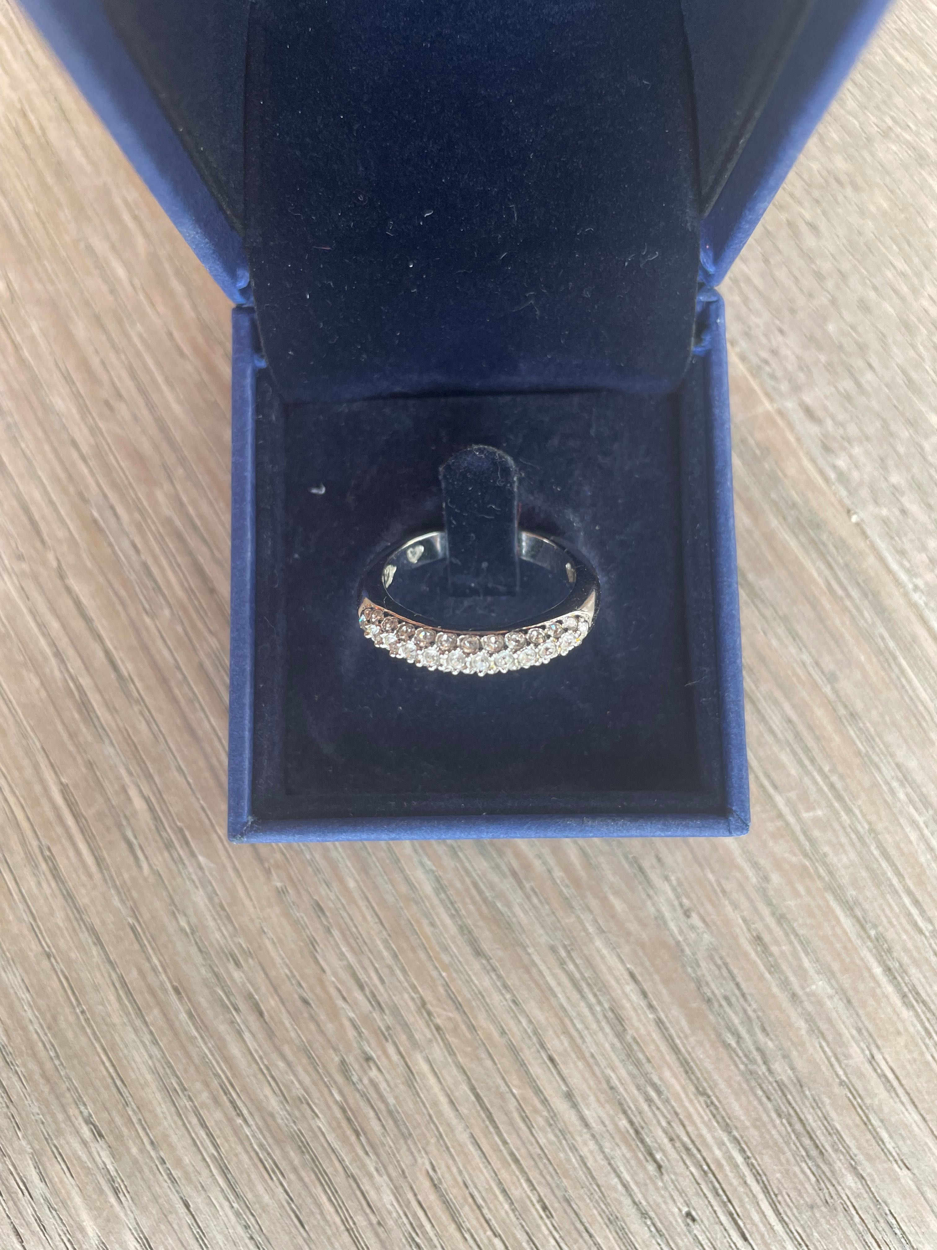 Пръстен Swarovski
