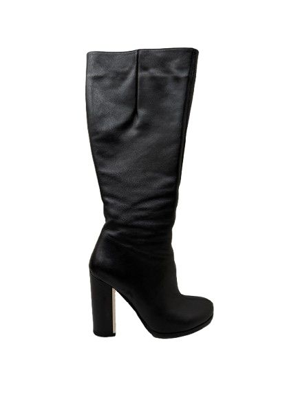 Дамски кожени ботуши с ток