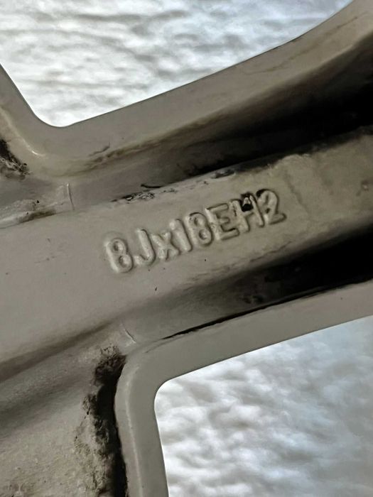Jante originale BMW cu anvelope M+S 245/45 R18