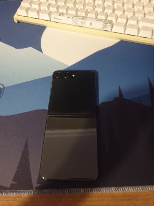 Samsung Galaxy Z Flip 5 Ca nou