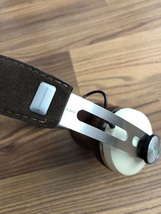 Sennheiser Momentum 2 cu fir
