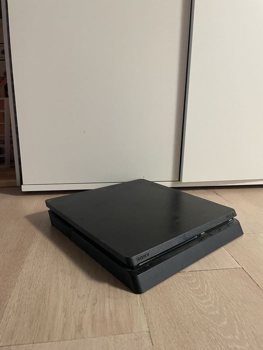 Playstation 4 slim 500gb HDR JET BLACK