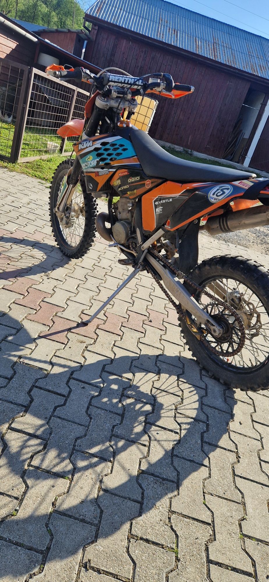 Vând KTM exc 200 2t.